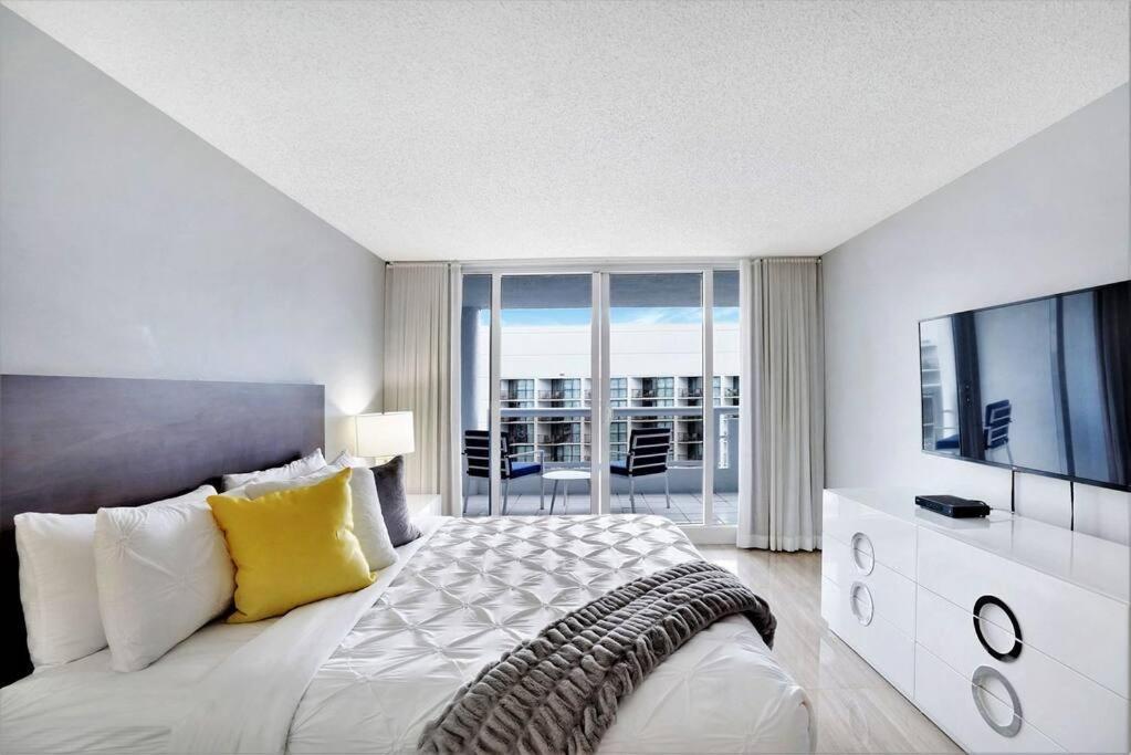 Day Dreamer! Water & Views! Apartamento *